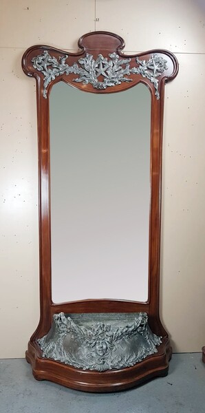 Art Nouveau hall mirror in mahogany and pewter forming a planter