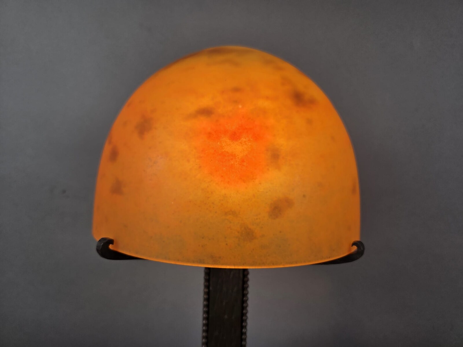 Daum lamp in pâte de verre and wrought iron, circa 1930