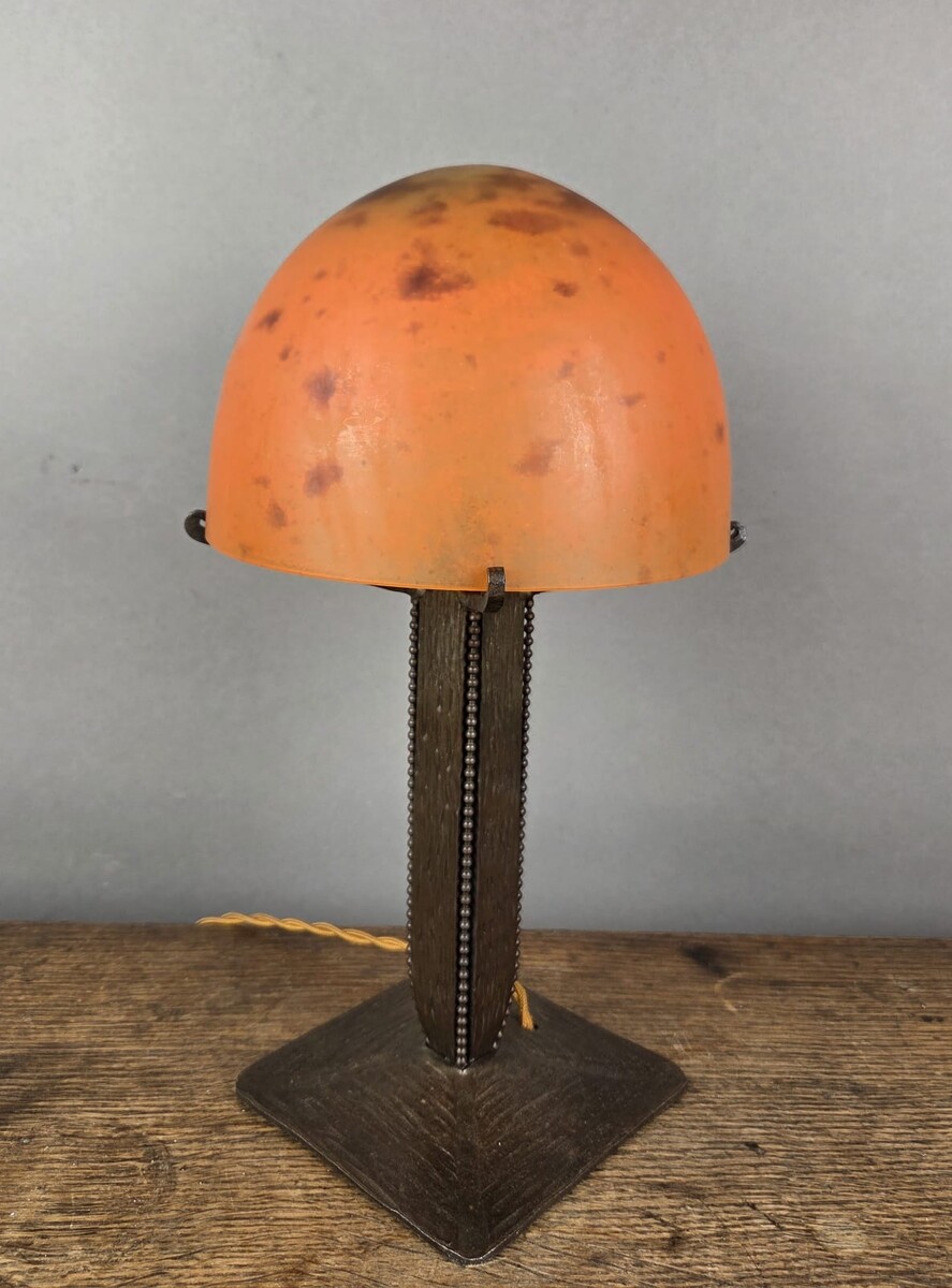 Daum lamp in pâte de verre and wrought iron, circa 1930