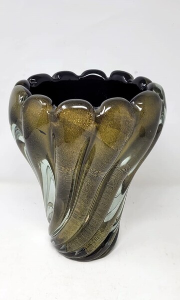Murano glass vase - black and gold powder