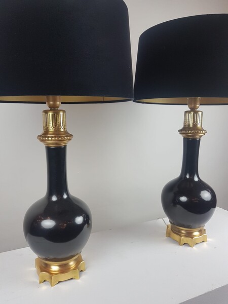 Pair of black porcelain and gilt bronze lamps, china 20th
