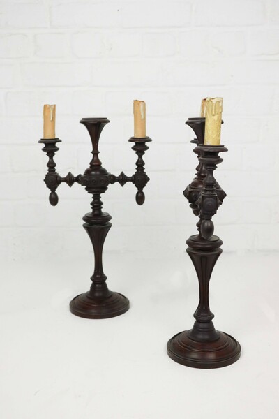 Pair of turned mahogany accent lamps