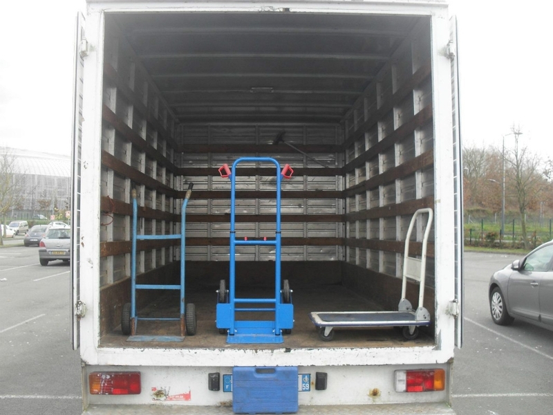 We can put you in contact with trustworthy transporters