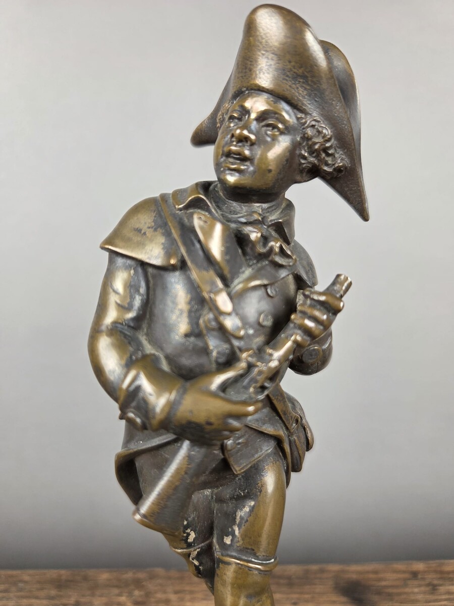 2 bronze figures signed Lalouette, late 19th century