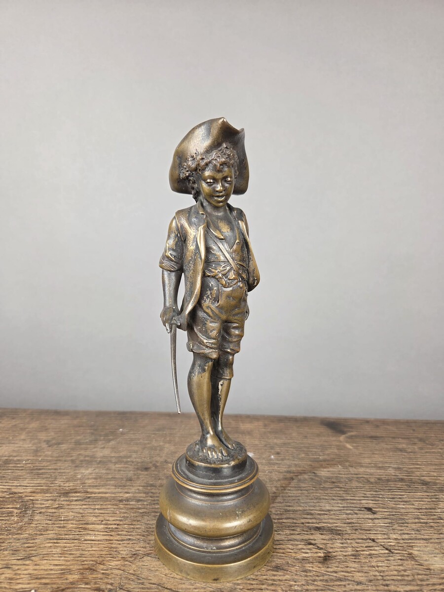 2 bronze figures signed Lalouette, late 19th century