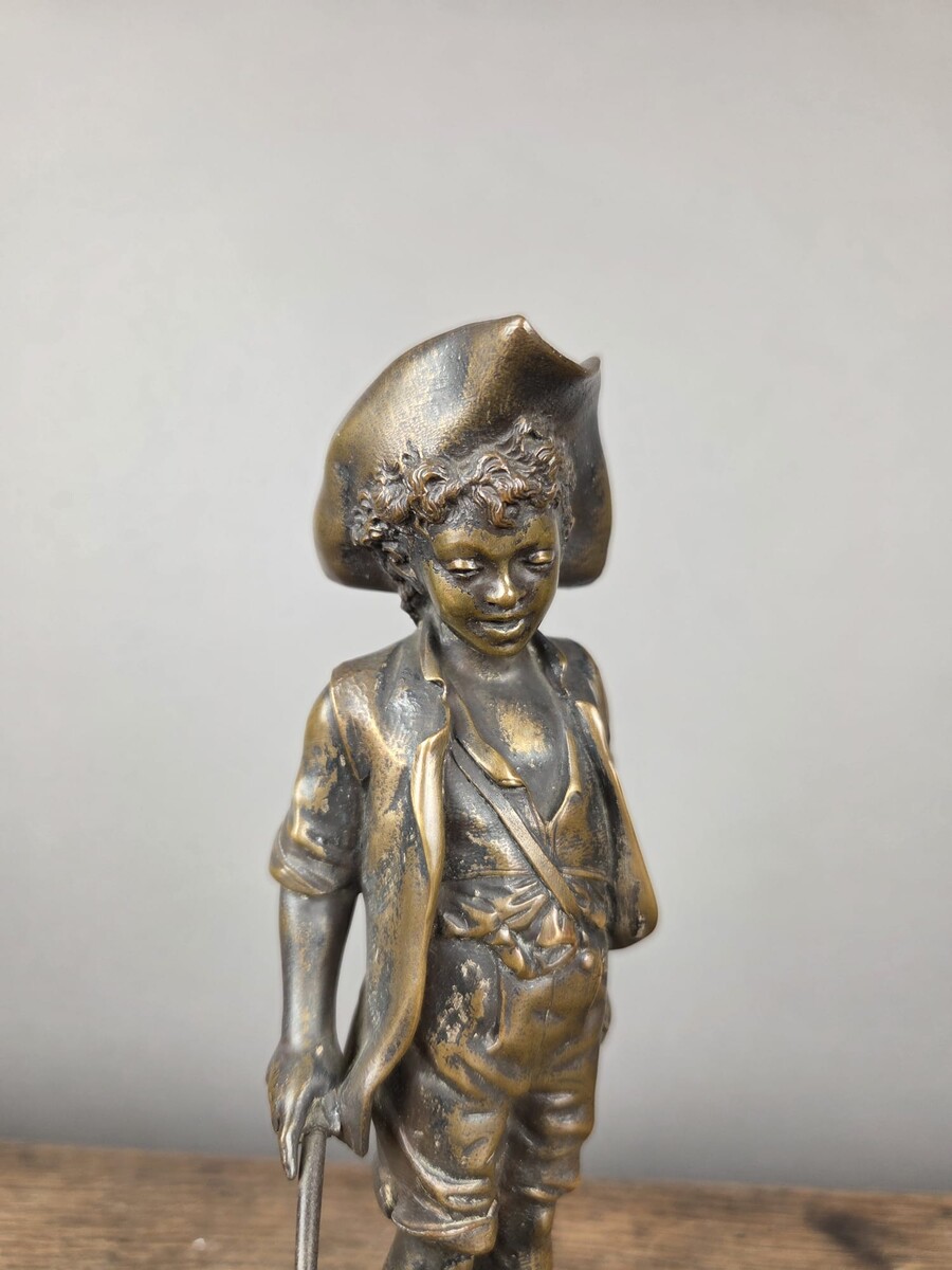 2 bronze figures signed Lalouette, late 19th century