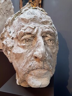Roman bust in cement on its base, 20th Base 36 x 75 x 97 cm