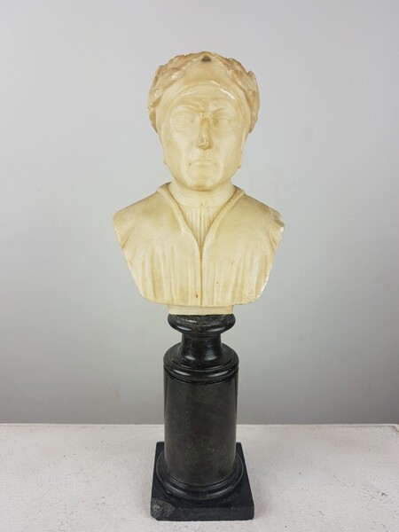 Alabaster bust of Dante and green porphyry base, 19th