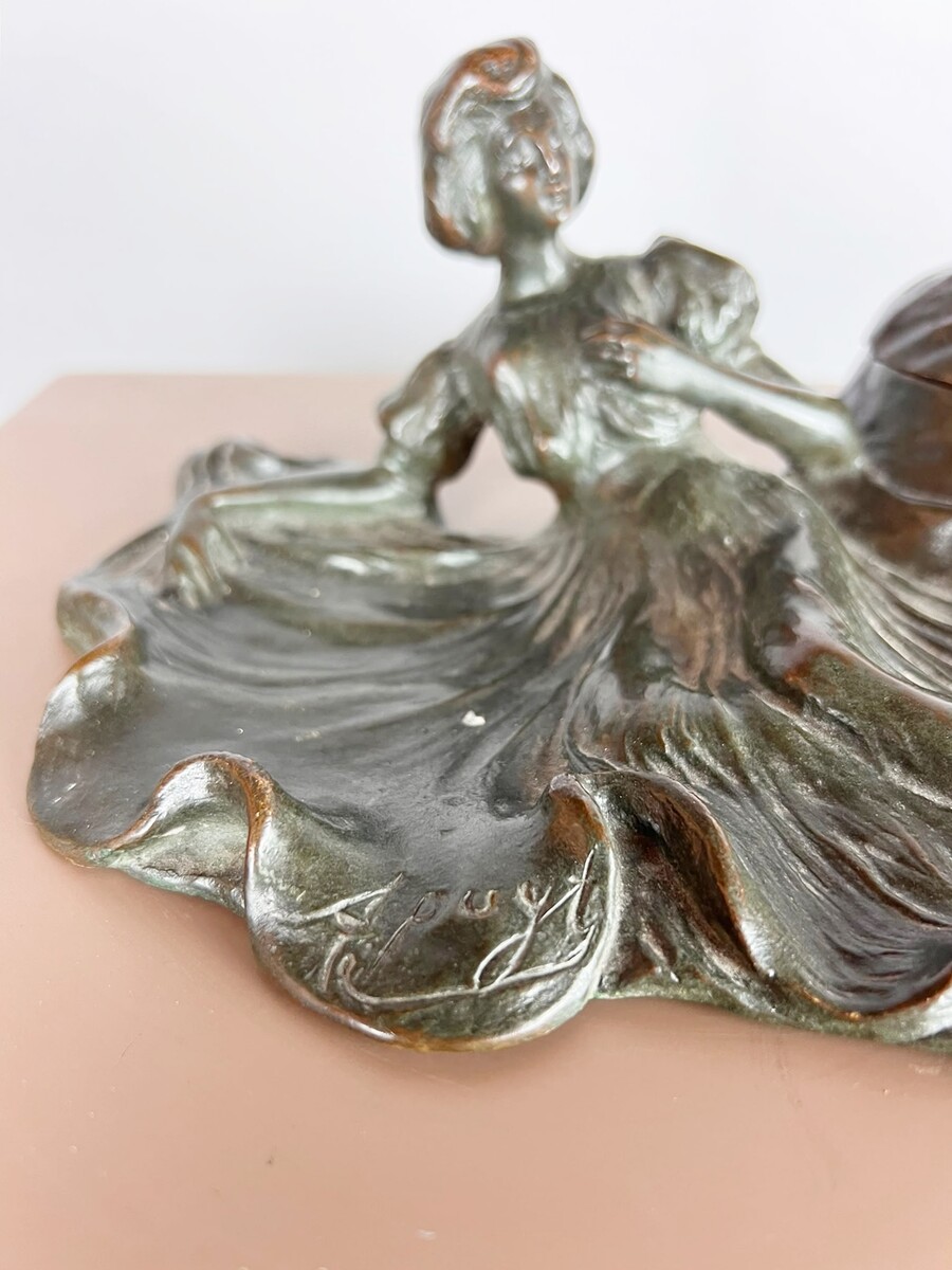 Art Deco bronze inkwell, signed by Arthur Puyt