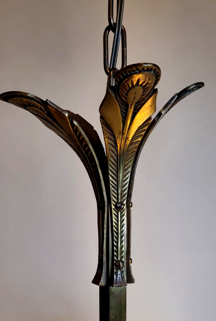 Art deco chandelier in bronze and opaline with 5 arms of light - peacock decoration