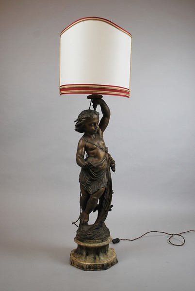 Babbit metal lamp