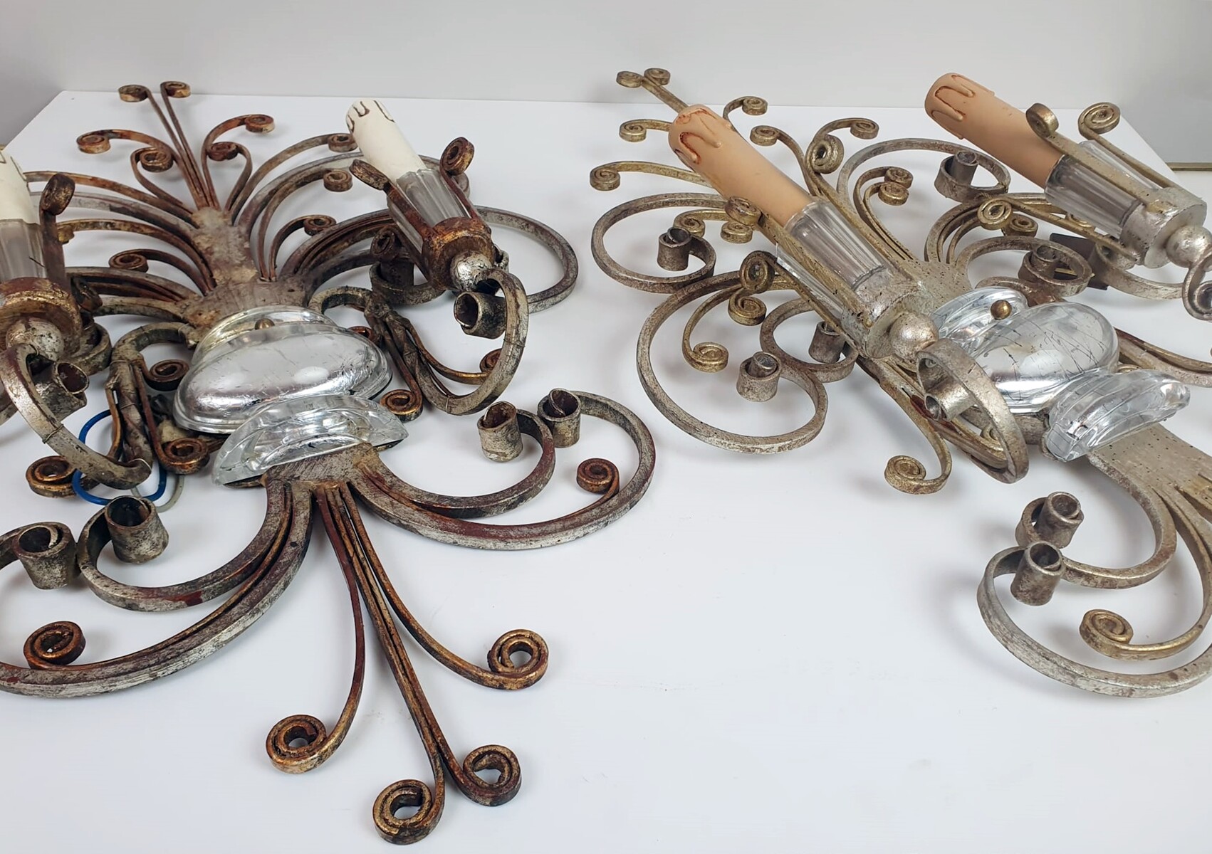 BANCHI, pair of silver wrought iron and glass wall lights, Italy circa 1940