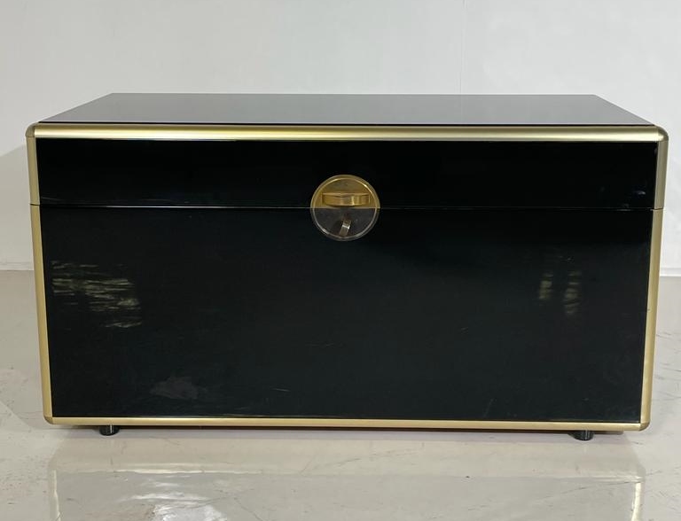 Black lacquered wooden bar and glass shelf, sycamore interior, circa 1970