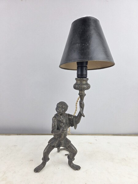 Bronze monkey mounted as a lamppost, 19th
