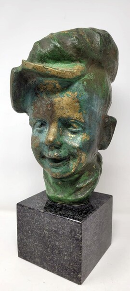 Bronze newsboy head with green and gold patinas - Attributed to Ernest Patris - circa 1960