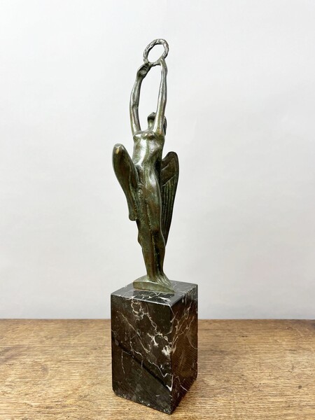 Bronze trophy, Art Deco, Italy