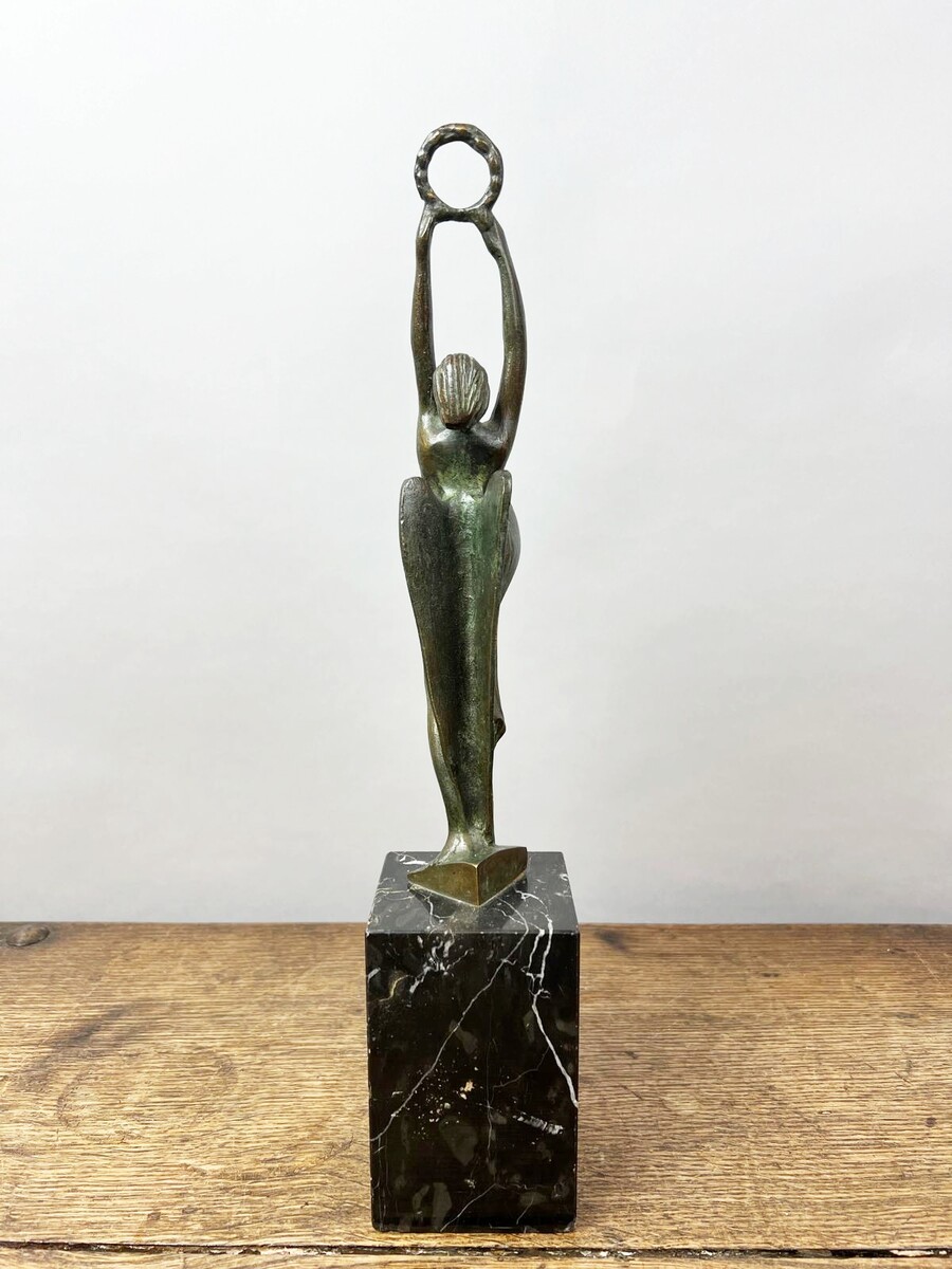 Bronze trophy, Art Deco, Italy