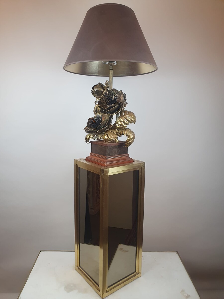 Brutalist lamp and its brass base, circa 1970