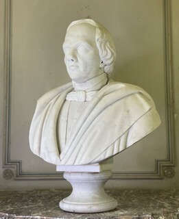 Carrara marble bust from the early 19th century