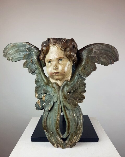 Carved and polychromed wooden cherub, Italy 19th