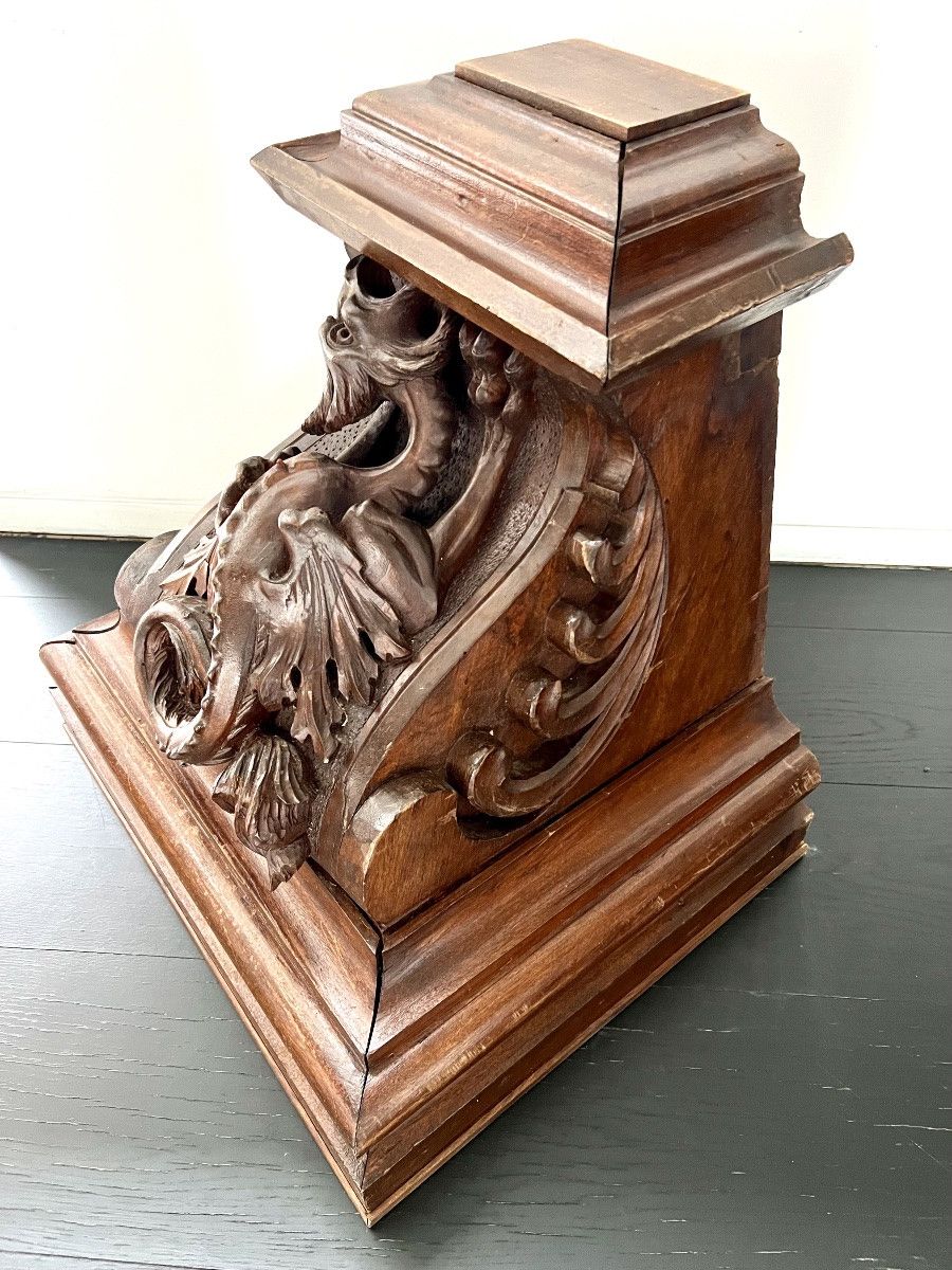 Carved wood architectural ornament - Neo-Gothic style