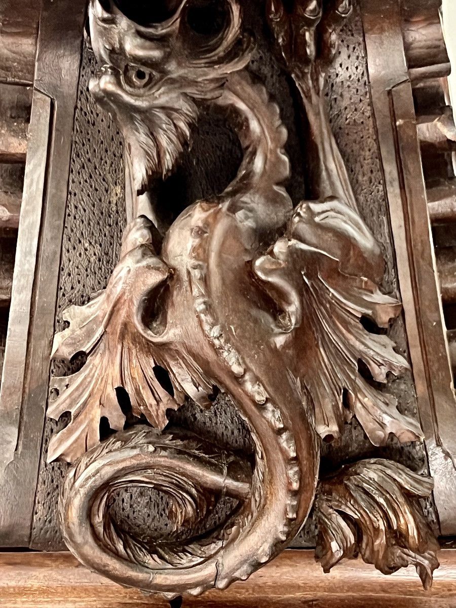 Carved wood architectural ornament - Neo-Gothic style