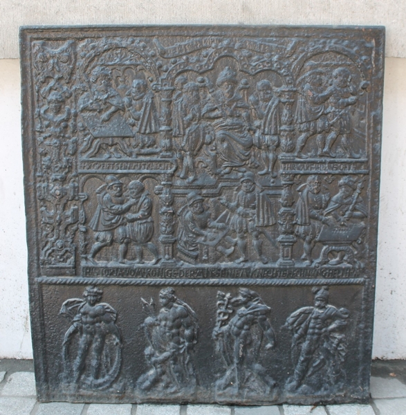 Cast-iron fireplace back plate 