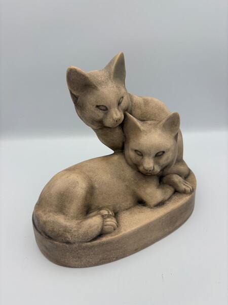 Cats sculpture by Gabriel Beauvais for Kaza France