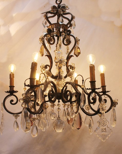 Chandelier with pendants