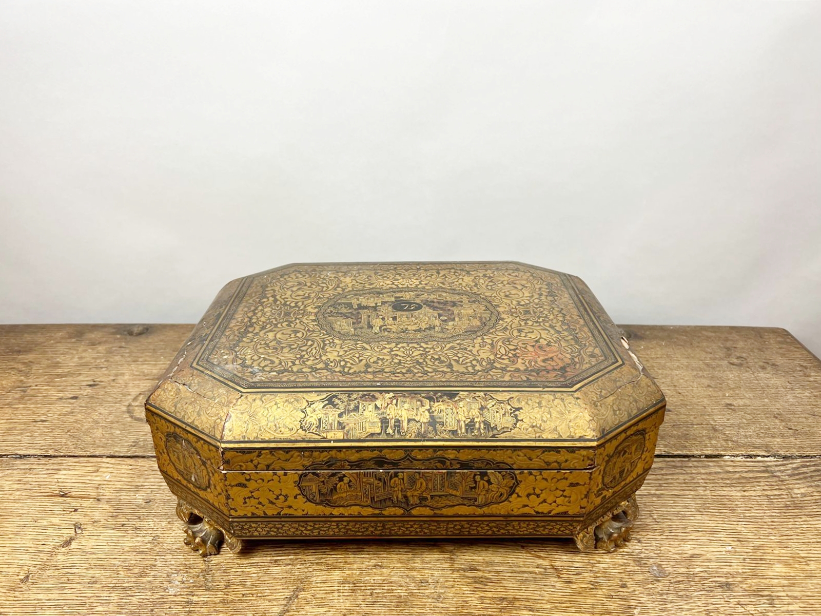 Chinese game box in lacquered wood, 19th century