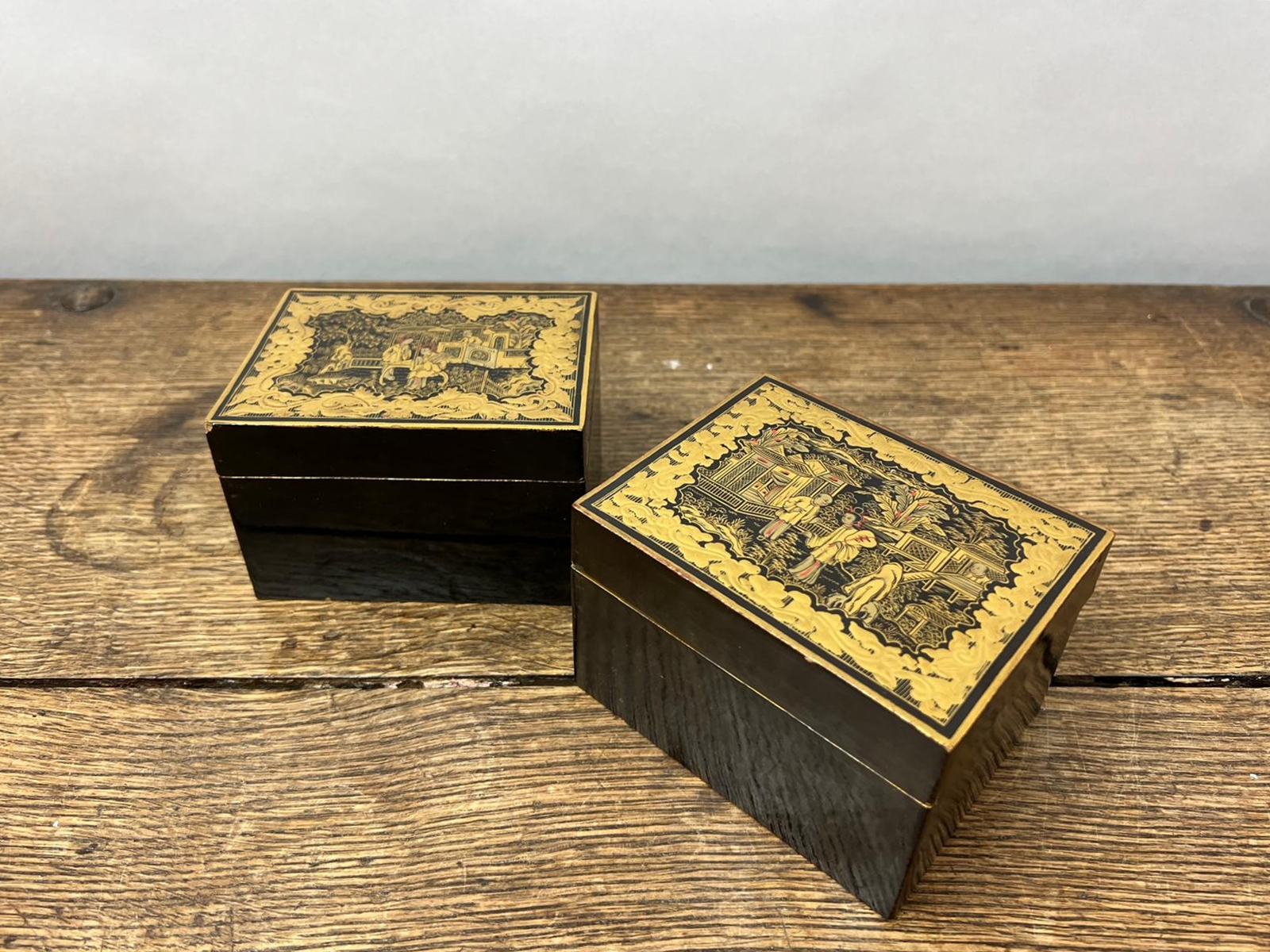 Chinese game box in lacquered wood, 19th century