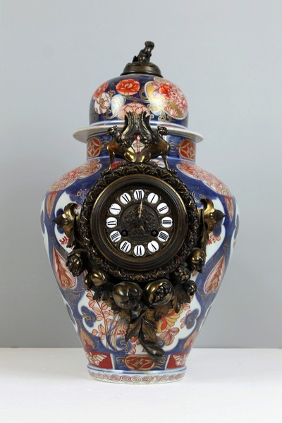 Clock mounted on Imari vase