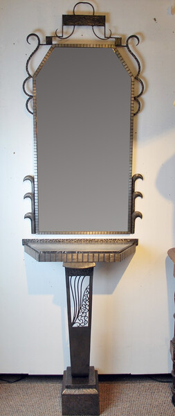 Console and its Art Deco mirror in wrought iron