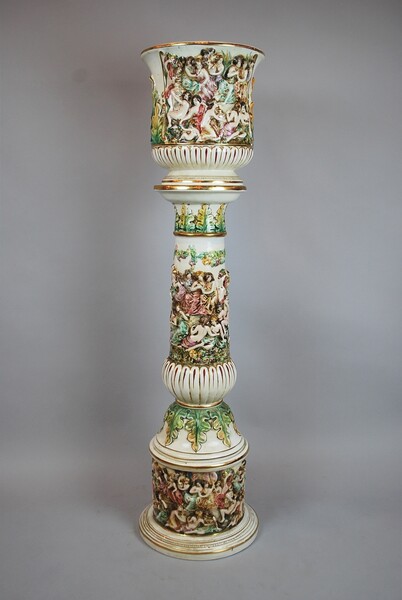 Copodimonte, Jardinière and its polychrome earthenware column