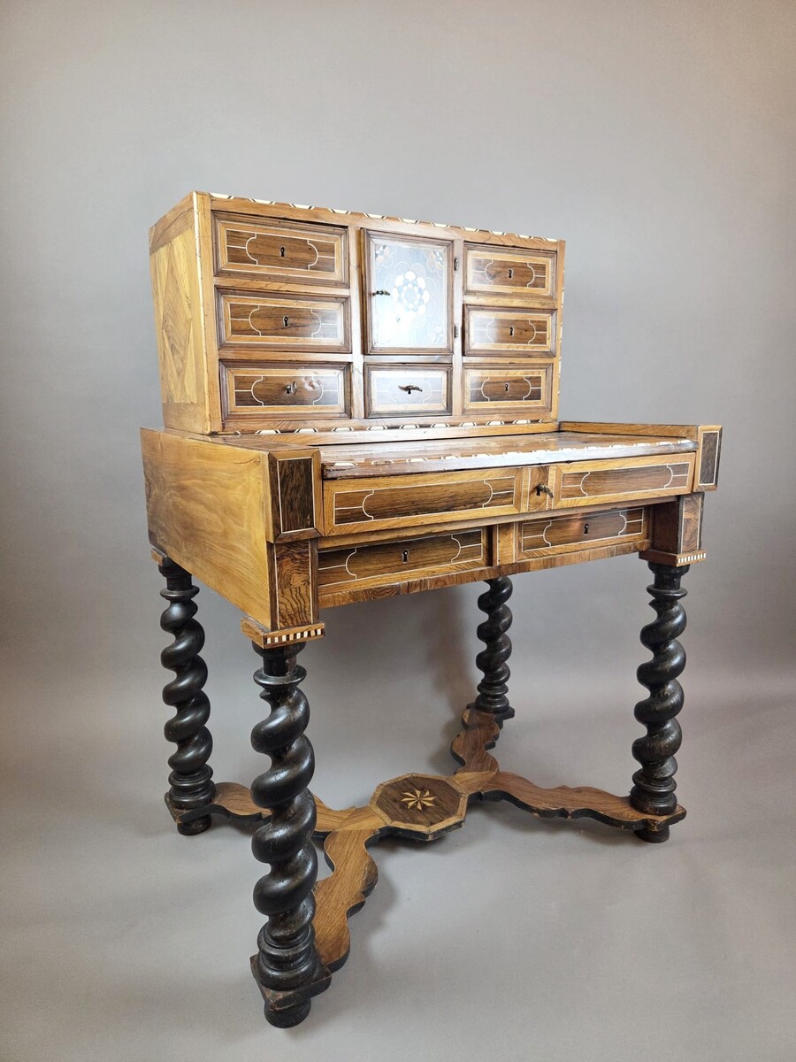 Desk, cabinet, in rosewood, walnut and mahogany, bone ornamentation, Flanders late 18th
