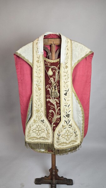 Ecclesiastical chasuble and its stole, late 19th century