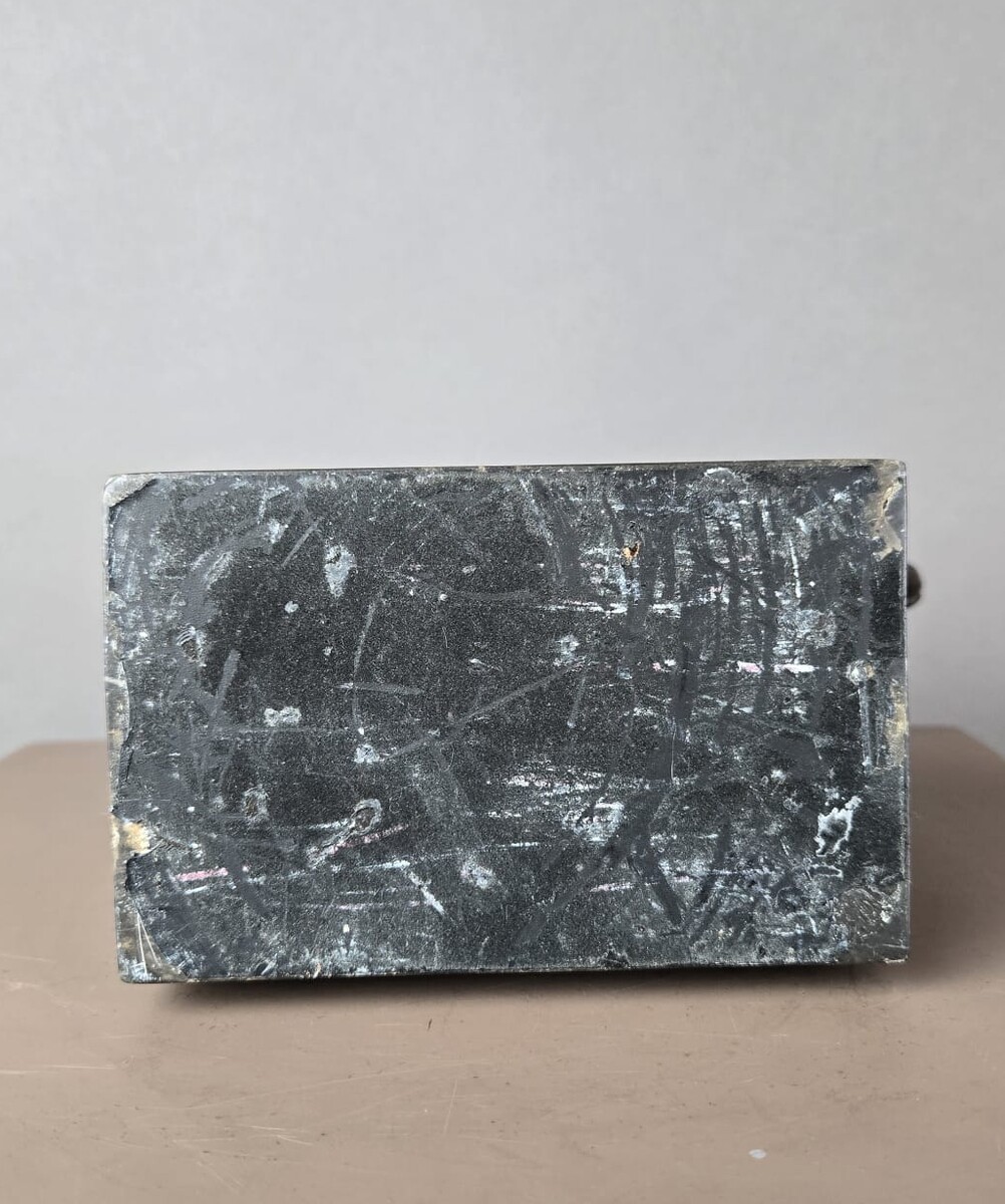 Éléphant en bronze sur socle en marbre, Milo