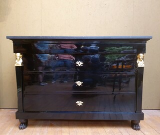 Empire chest of drawers in black lacquered wood, 19th century