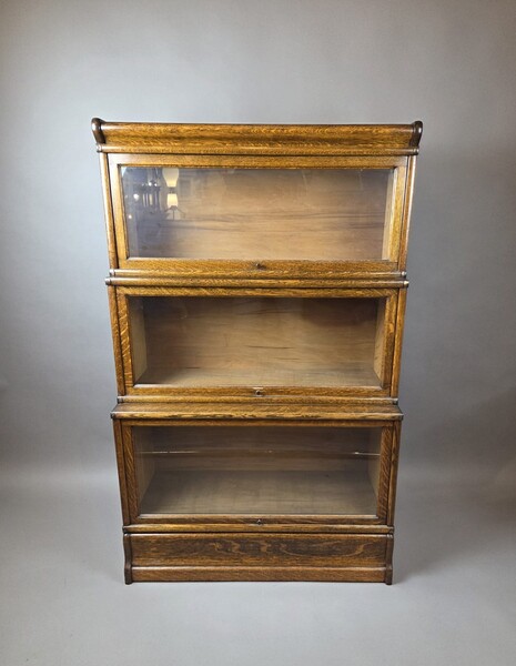 English bookcase, hinged glass doors, 20th
