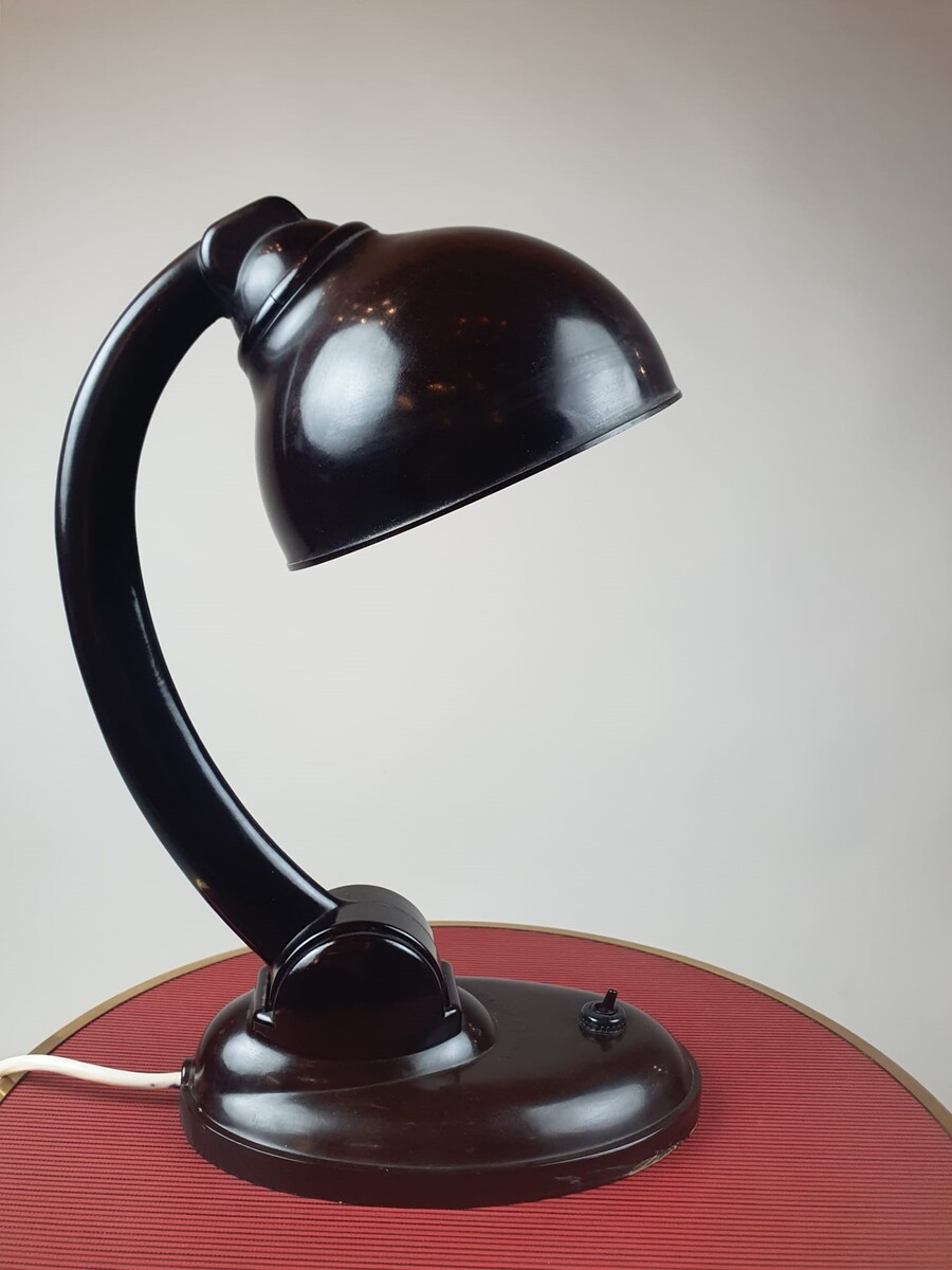 Erik Kirkman Cole, Bakelite desk lamp, circa 1930