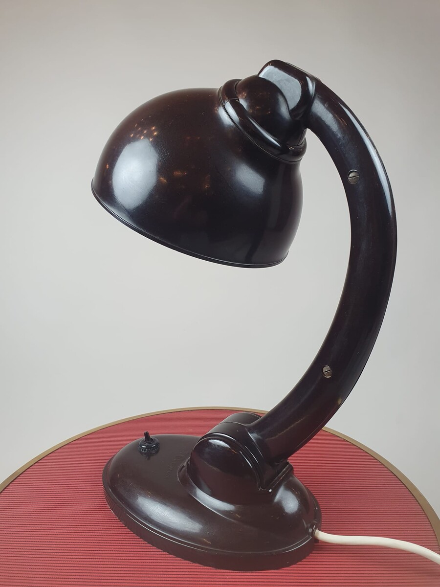 Erik Kirkman Cole, Bakelite desk lamp, circa 1930