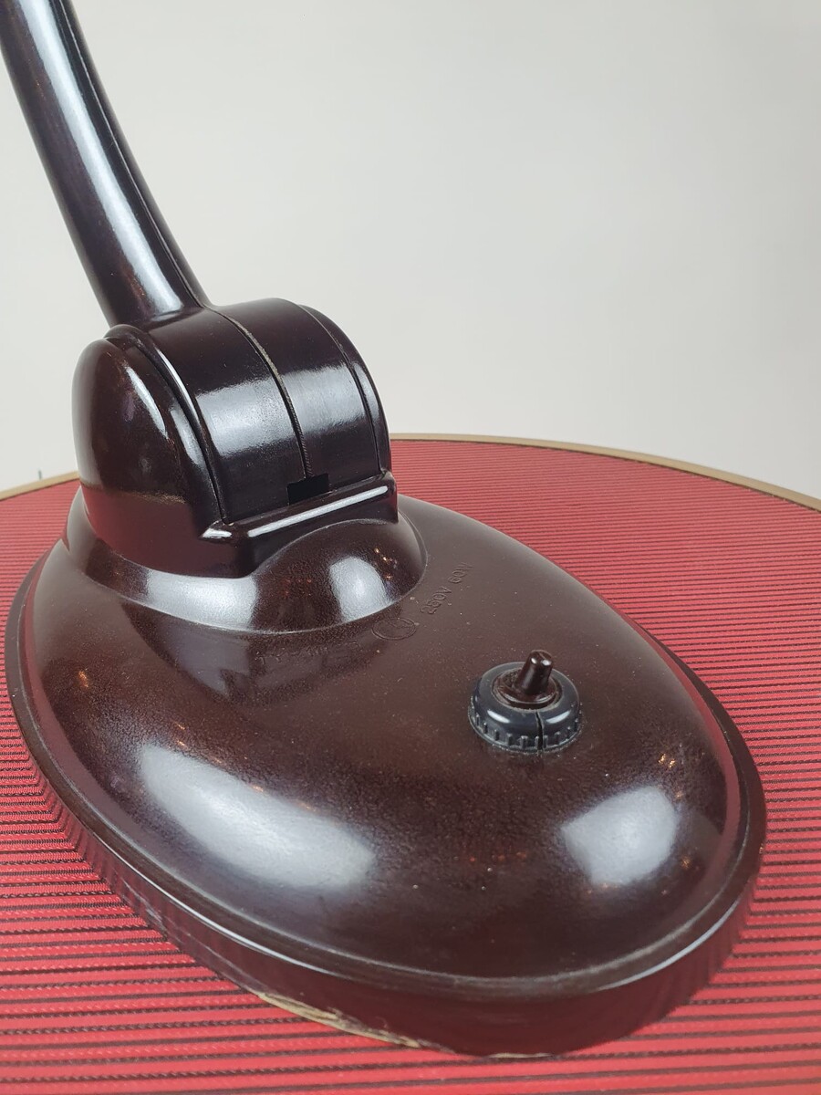 Erik Kirkman Cole, Bakelite desk lamp, circa 1930