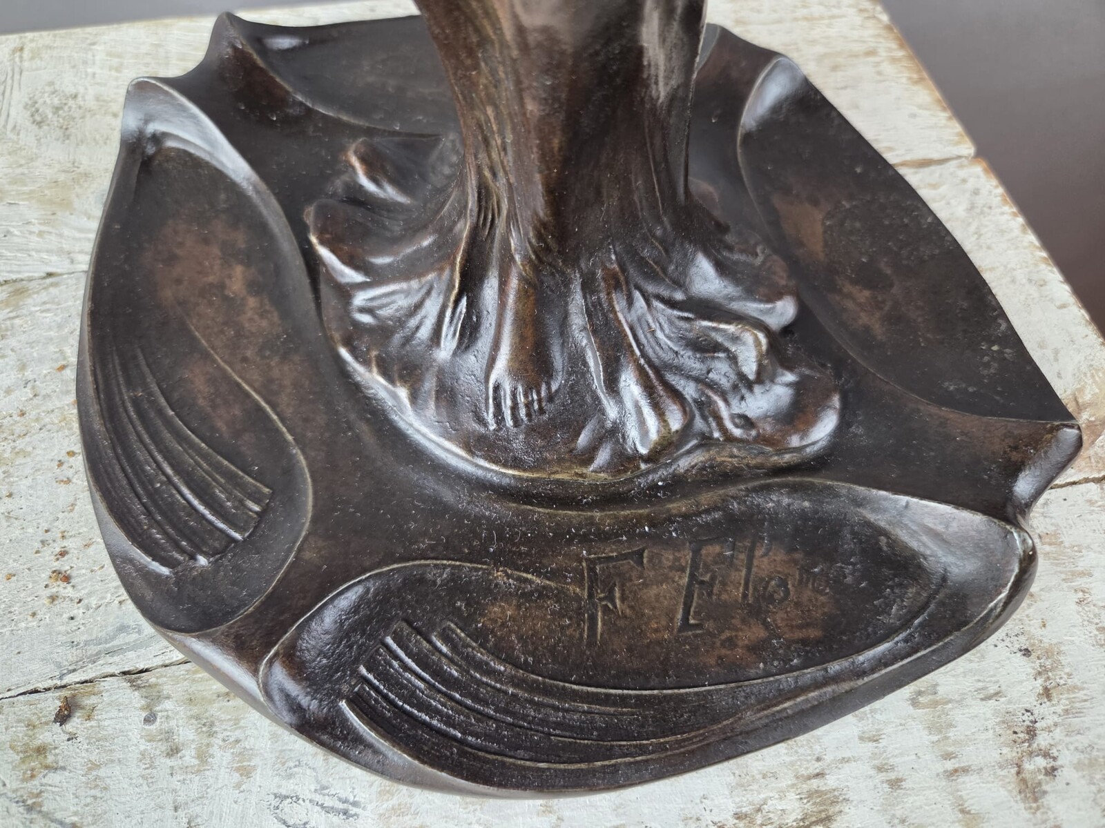 F. Floria, Art Nouveau mirror in patinated spelter