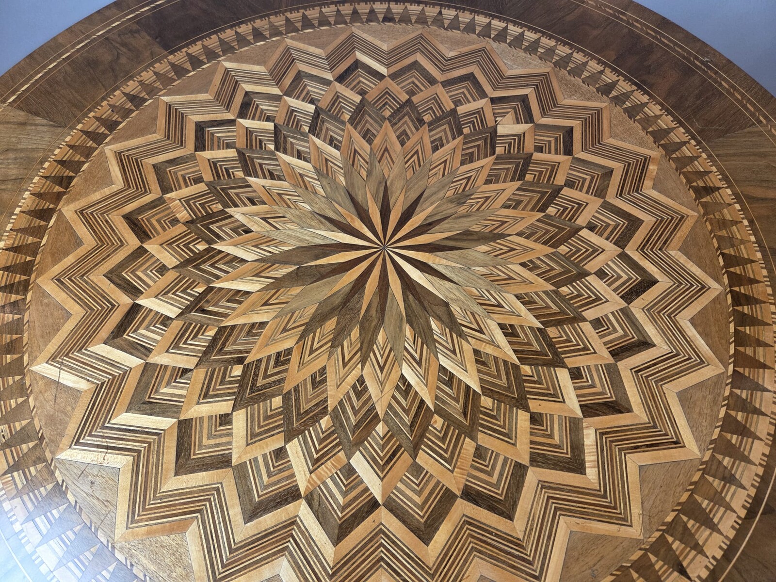 Finely inlaid side table, 19th