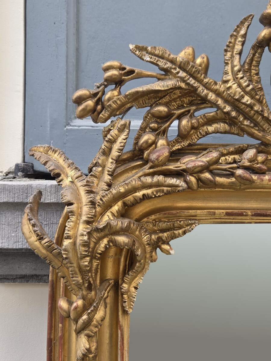 Fireplace mirror in wood and gilded stucco, 19th