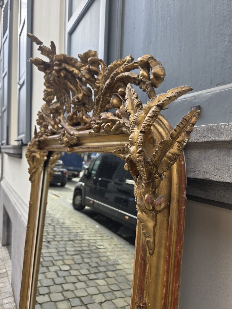 Fireplace mirror in wood and gilded stucco, 19th