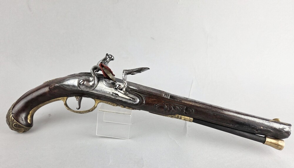 Flintlock pistol, signed Claude Niquet in Liège