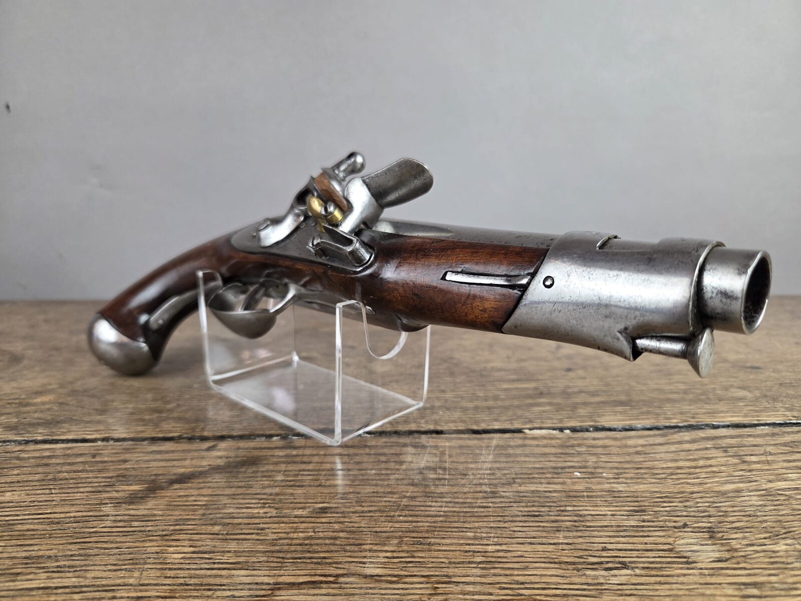 French cavalry pistol, model An 2, revolutionary manufacture