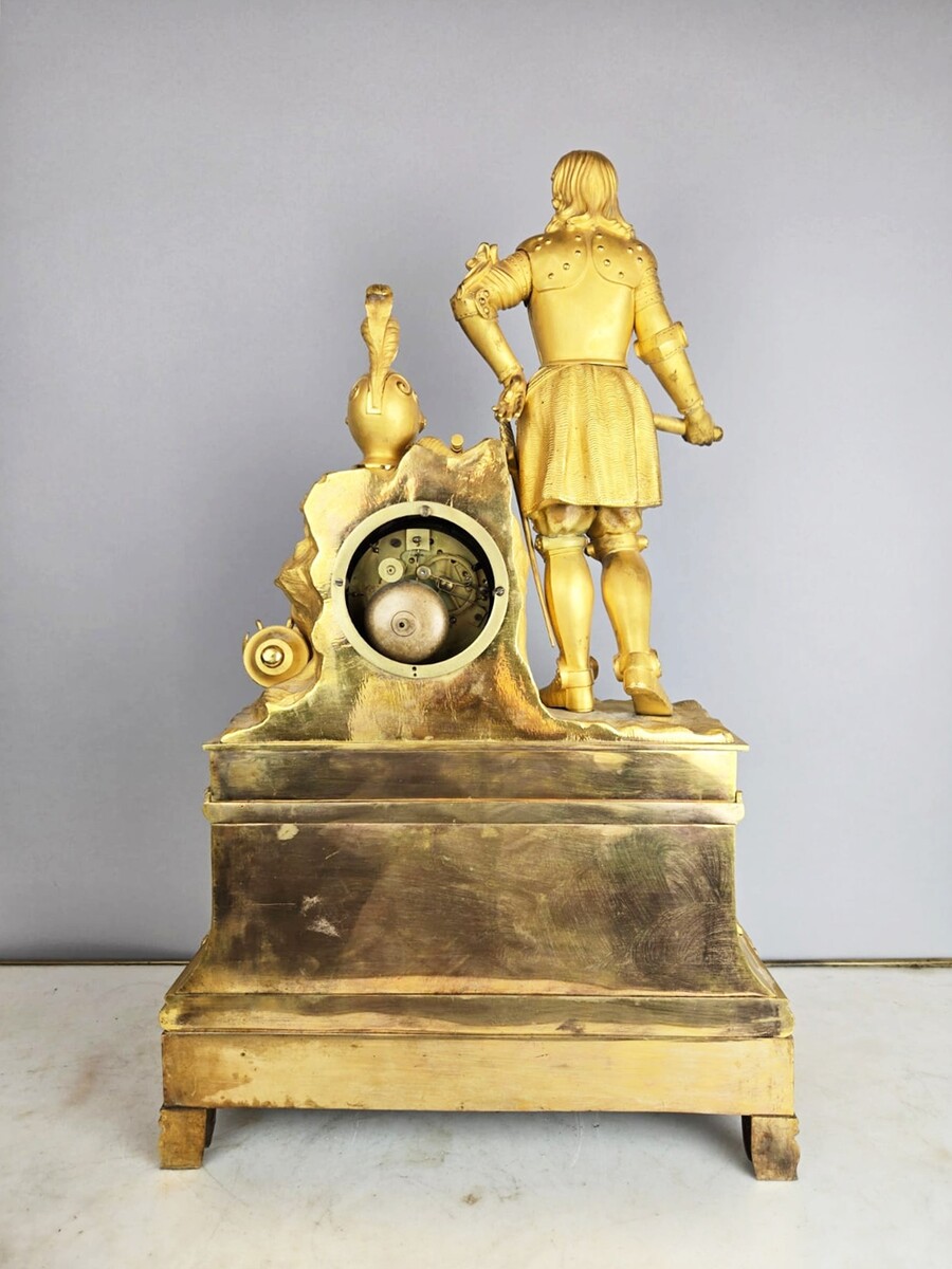 gilded bronze clock figuring the Admiral Michiel de Ruyter