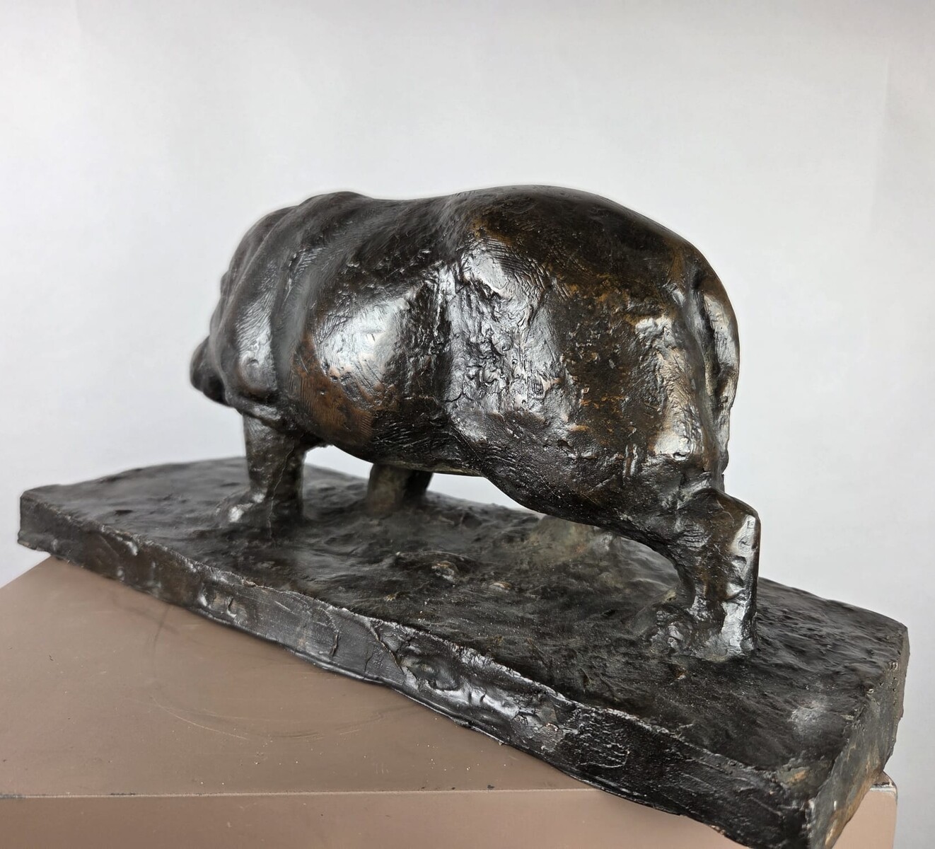 Herbert Geldhof, bronze sculpture with a brown patina, 